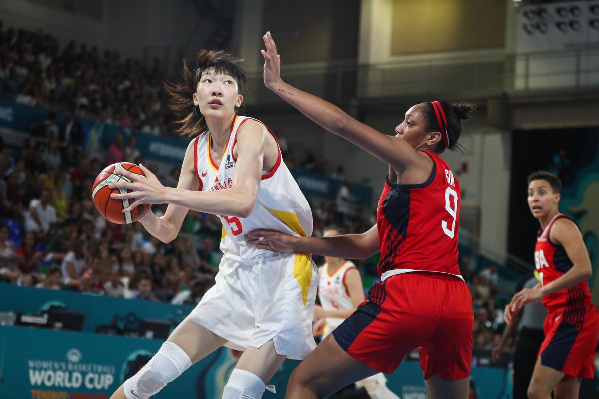 中国女篮vs美篮比赛的相关图片