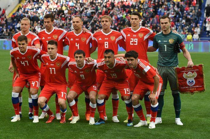 俄罗斯队vs丹麦队进了多少角球的相关图片